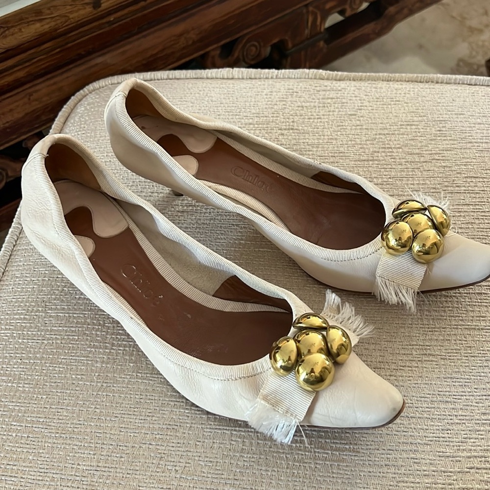 Vintage Chloe Heels Kitten White Leather Gold Bead Detail Pointed Toe Retro 7.5